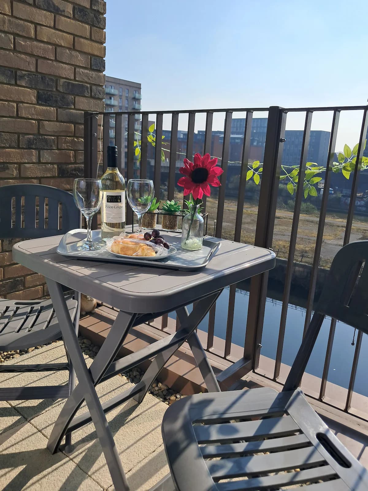 2Bed | 2Bath | Apt| Balcony | Rooftop | Manchester - Photo 1